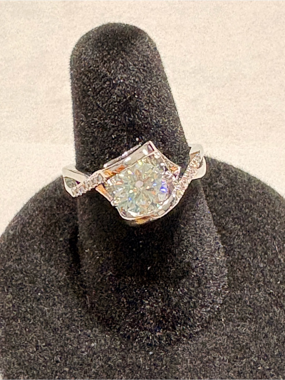 Classic Sterling Silver Solitaire Moissanite Ring with Pavé Shoulders
